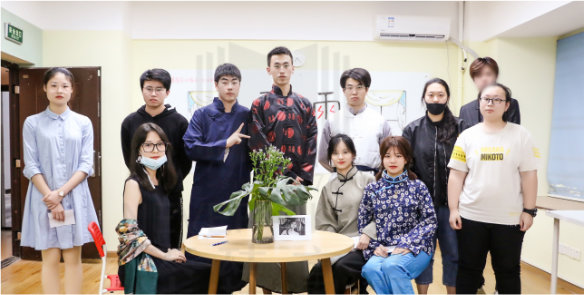 学生表演雷雨话剧