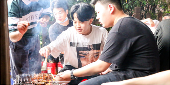 教师节森林公园烤肉