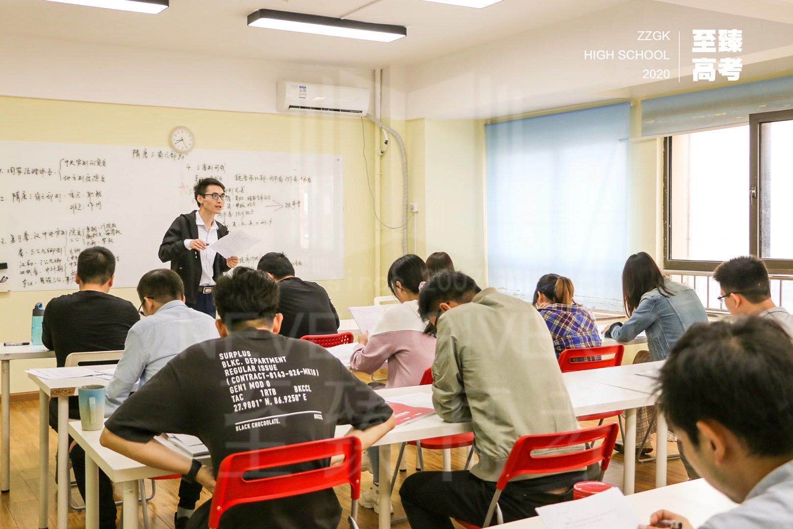 武汉艺考生冲刺高考文化课