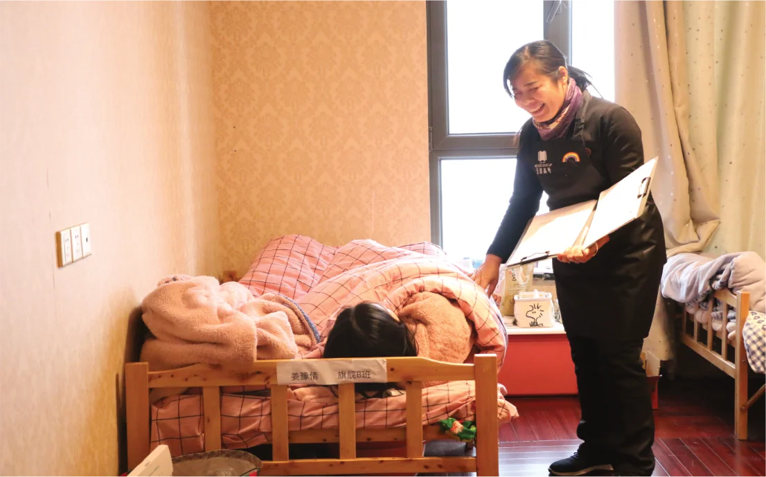 至臻高考生活老师叫醒学员