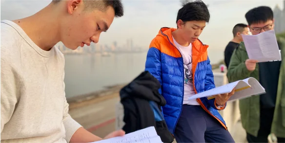 户外晨跑晨读活动