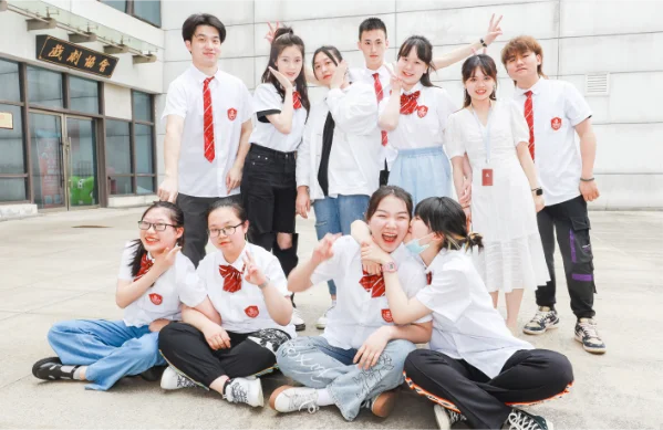 至臻学员班级照 武汉高考艺术生文化课培训
