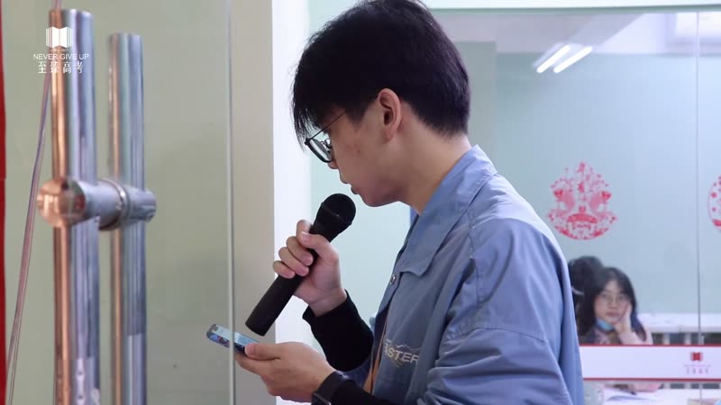 至臻高考22届画室学生考试