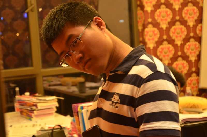 至臻高考的文综名师张策老师