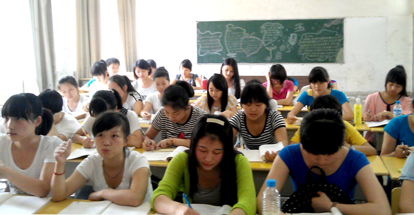 厦门艺术生现在参加文化辅导课