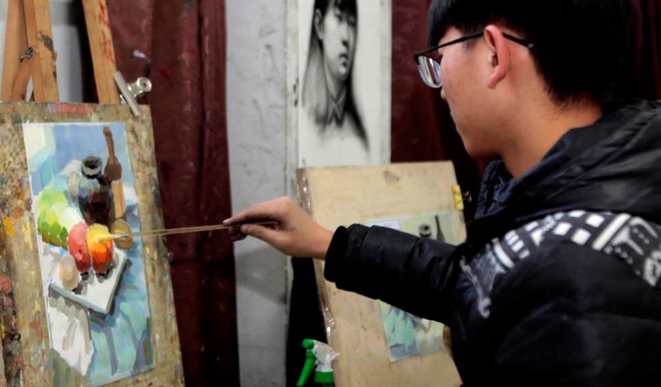 美术绘画压力也不小