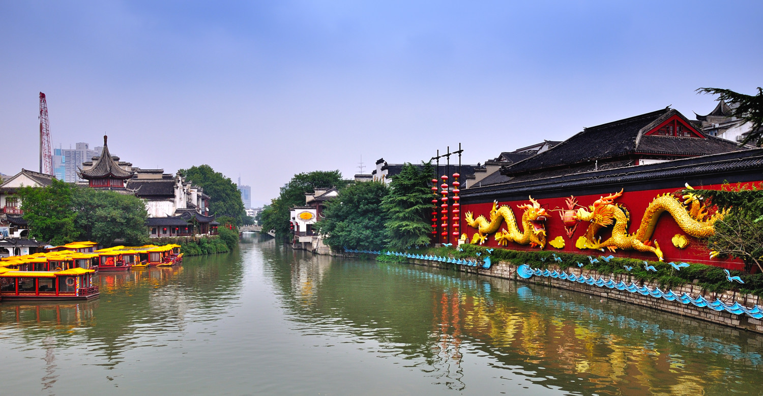 千年秦淮灯火河畔