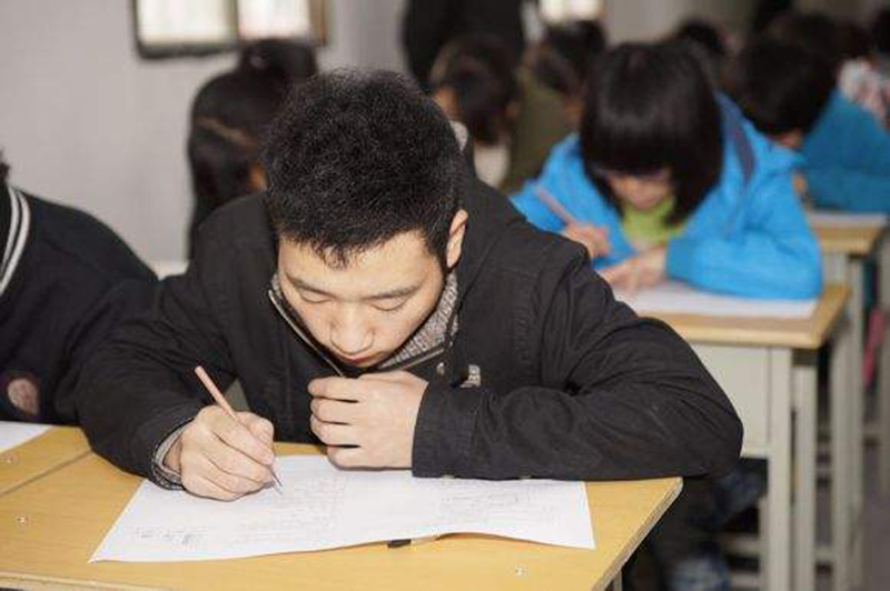 艺术生文化课紧张冲刺