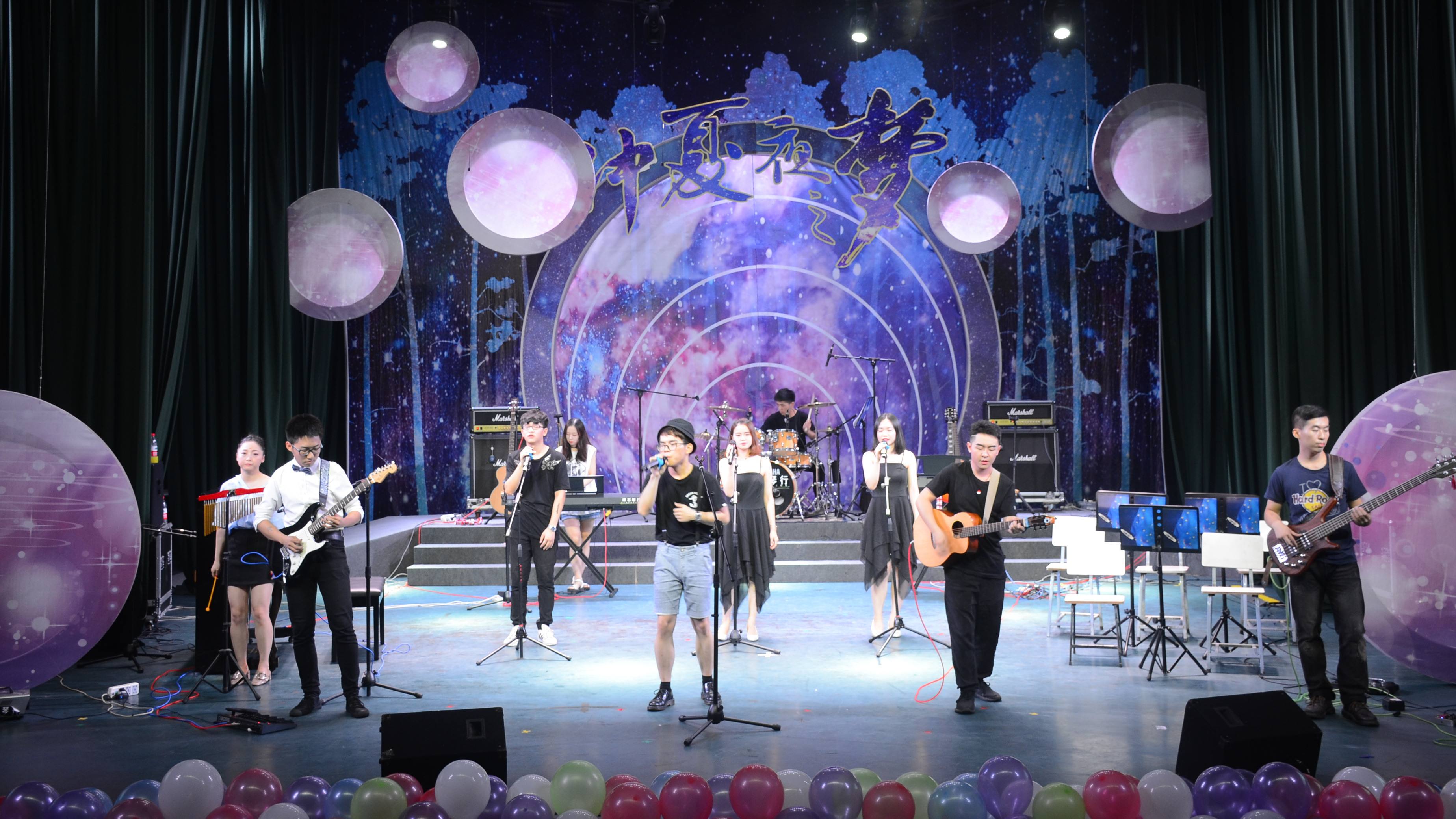 音乐生开学季迎新会表演