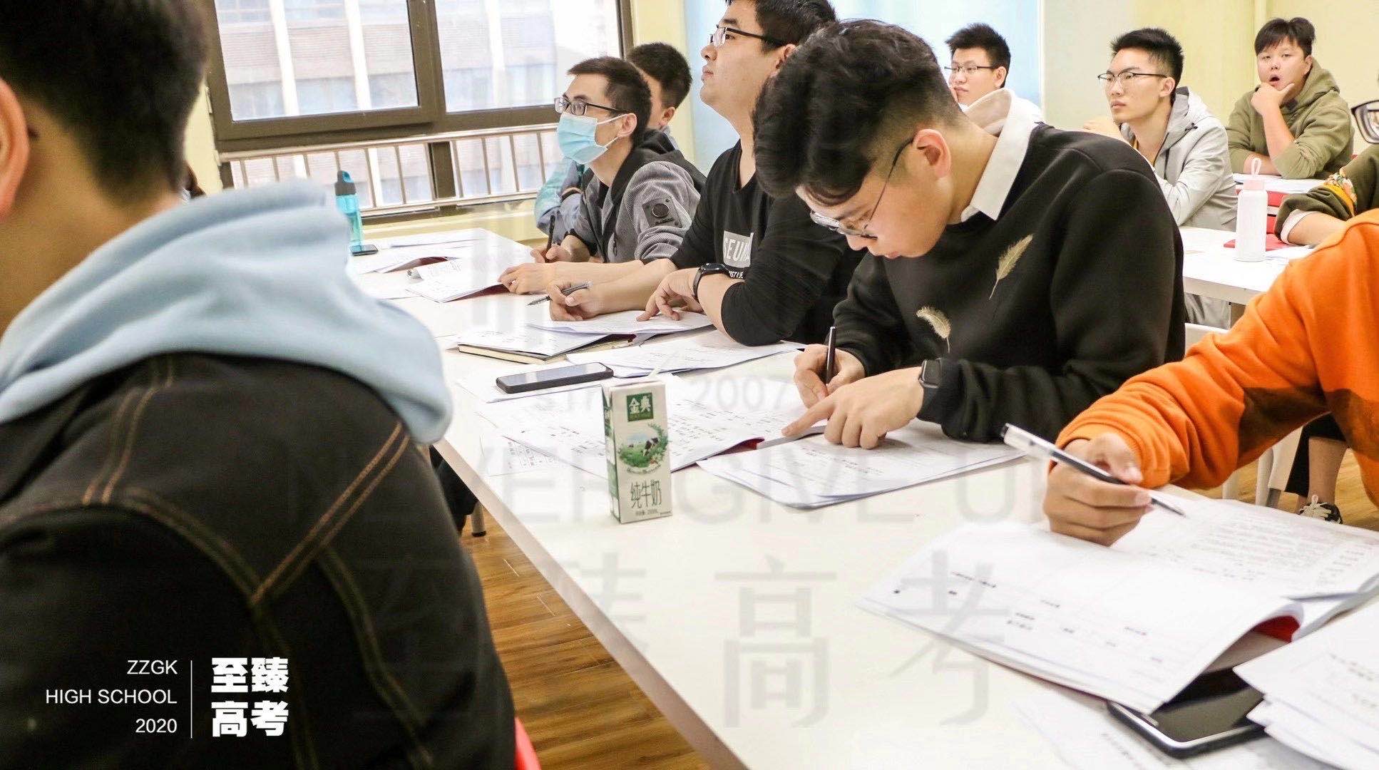 武汉艺考生文化课