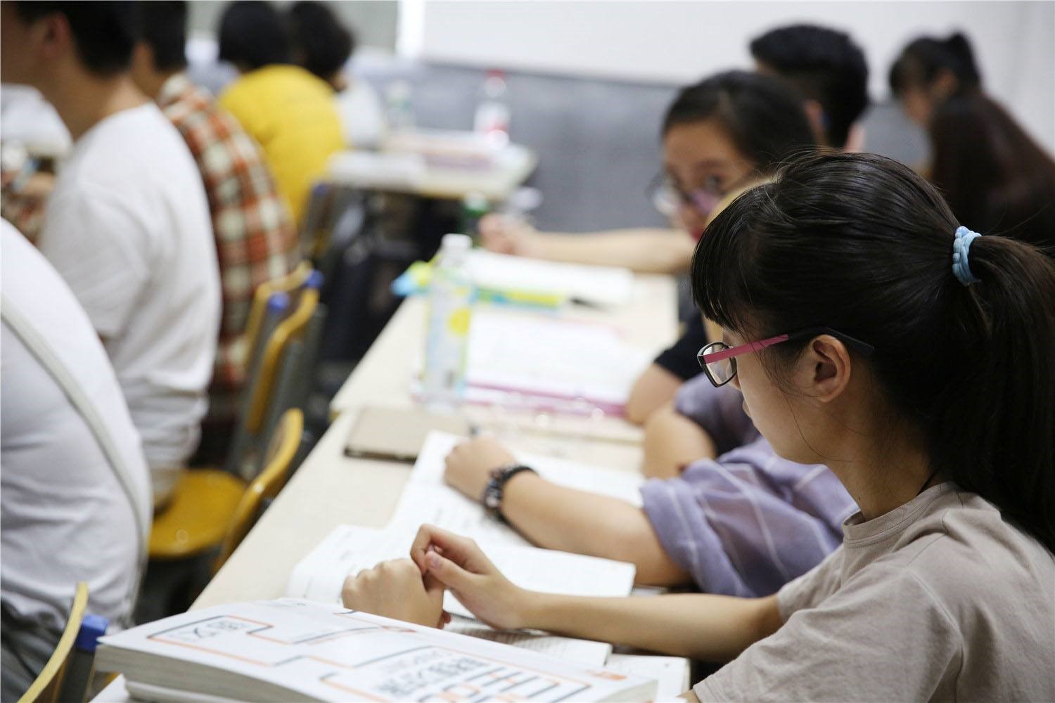 武汉艺术生文化课