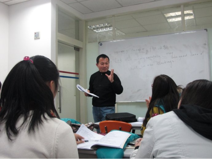 宁波艺术生在上语文课