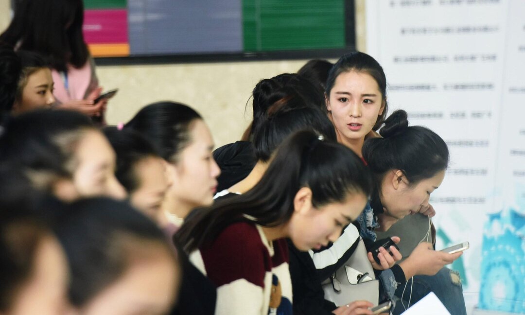 浙江艺术考生报名现场