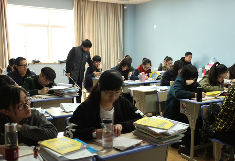 杭州艺术生高考文化课校外培训