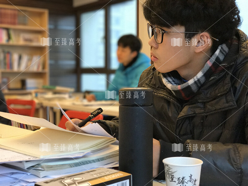 美术艺考生在进行校考后的文化课学习