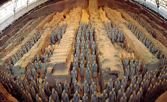 图为古都西安兵马俑遗址