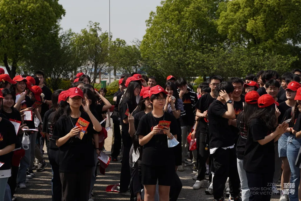 美术生联考后应不应该参加校考?