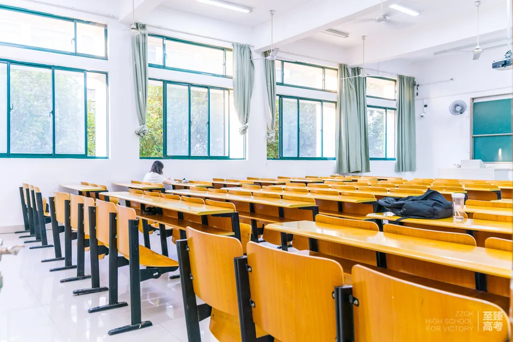 艺术生文化课哪里学好：艺术生该不该复读