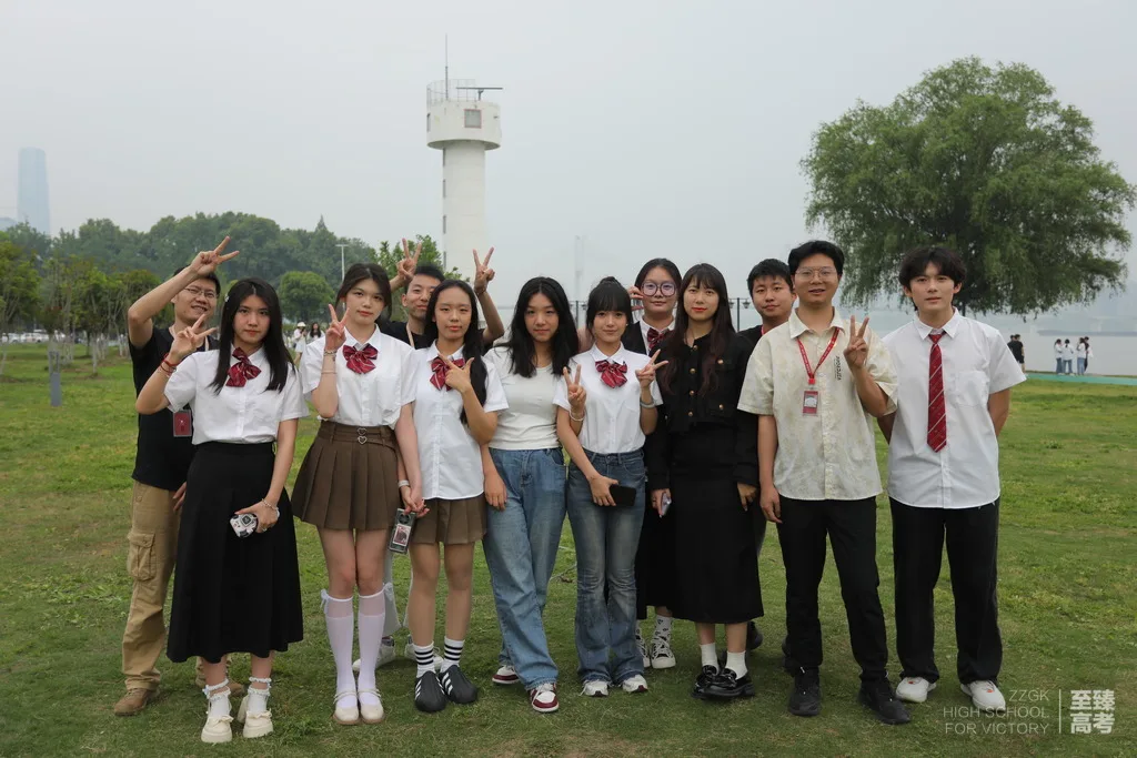 艺术生可以考哪些专业:上海戏剧学院能成为明星吗