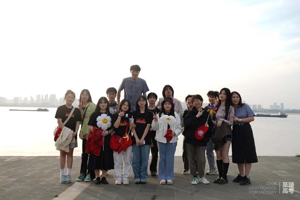 北京齐达培训学校和武汉至臻高考怎样选择