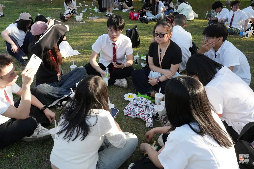武汉美术生在哪学习高考美术:湖北美术学院历年分数线
