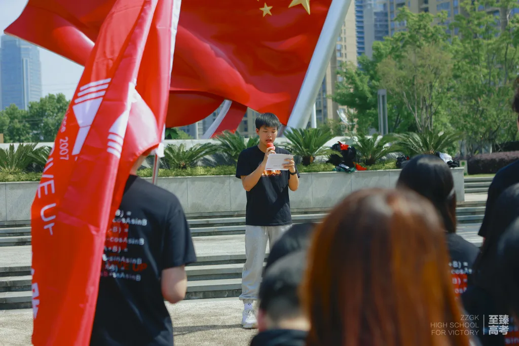 武汉美术生到哪里学习专业课：湖北美术学院分数线