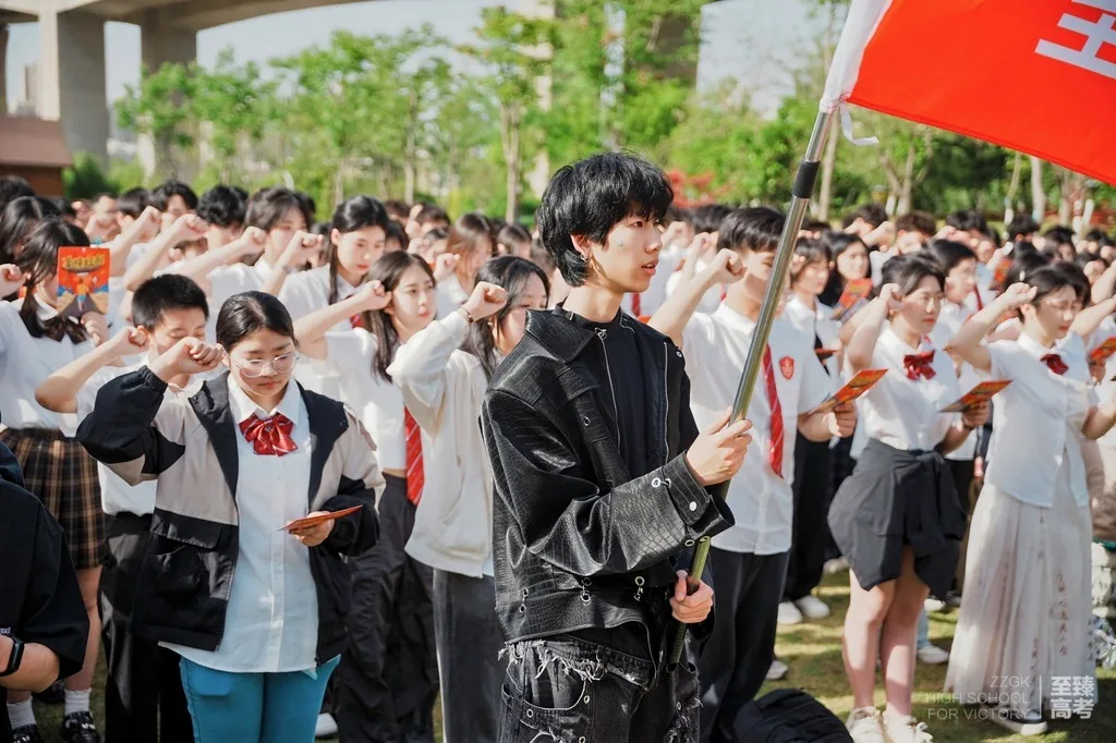 武汉美术生如何规划时间:湖北美术学院分数线