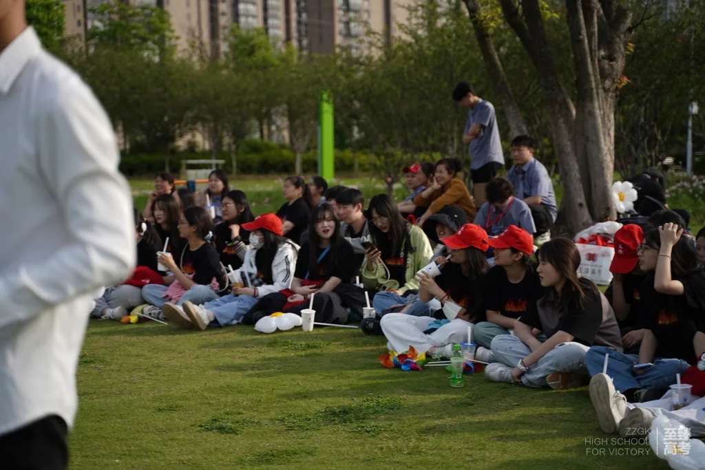 播音艺考生如何学习专业：南京艺术学院有多少人校考