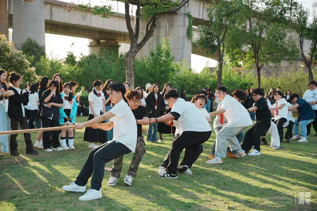 武汉传媒生在哪里学专业好：东北师范大学播音表演好考吗