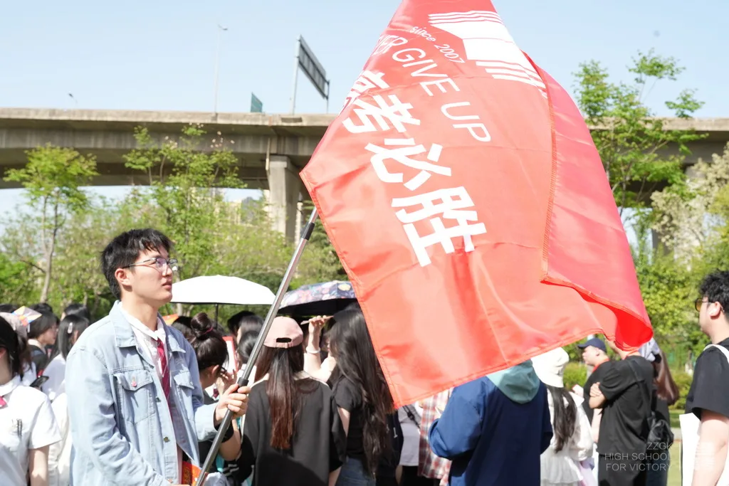 武汉传媒艺考生填哪里的志愿好:北京语言大学传媒类招生多吗