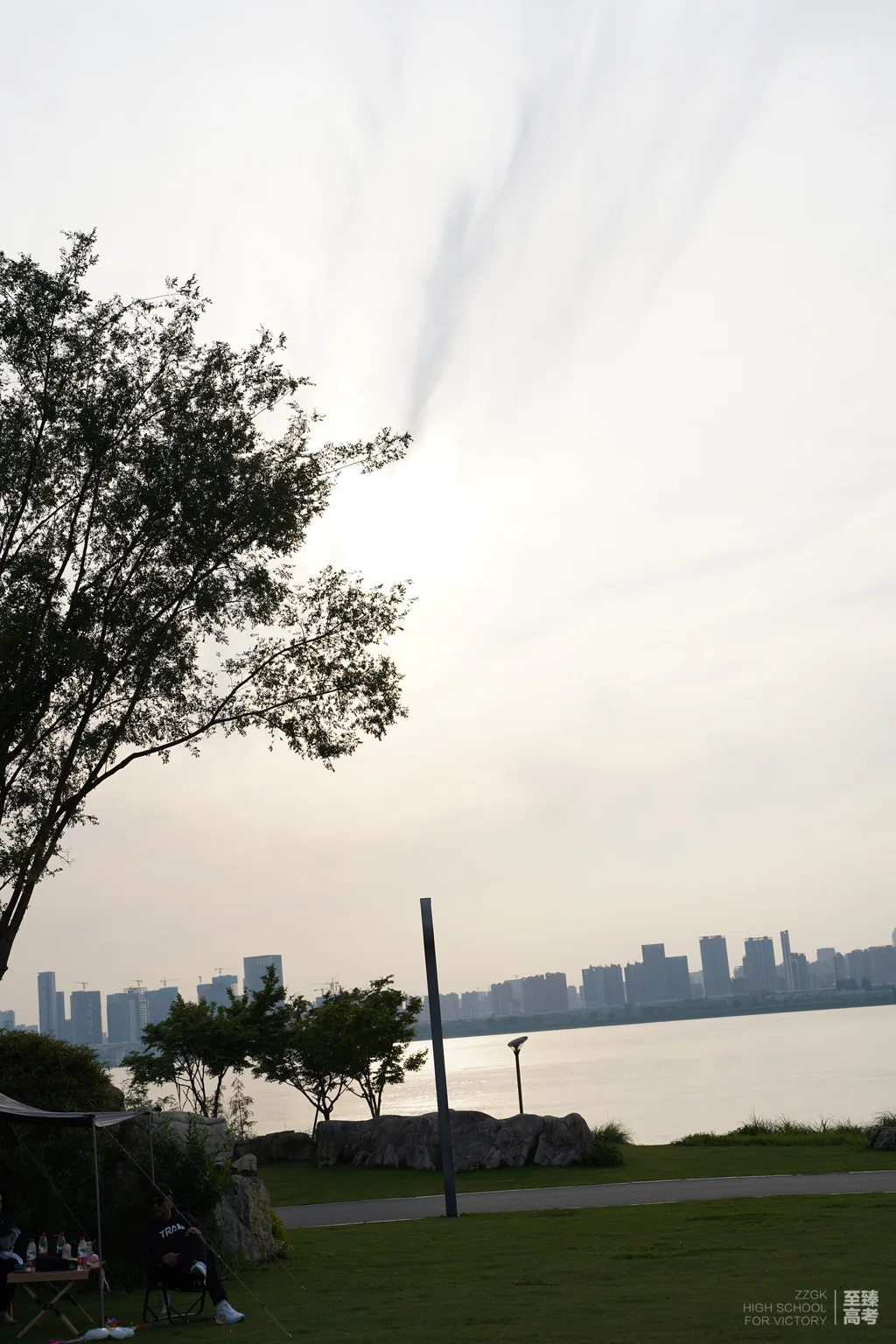 武汉高三艺术生复读班哪里好:复读到底值不值得
