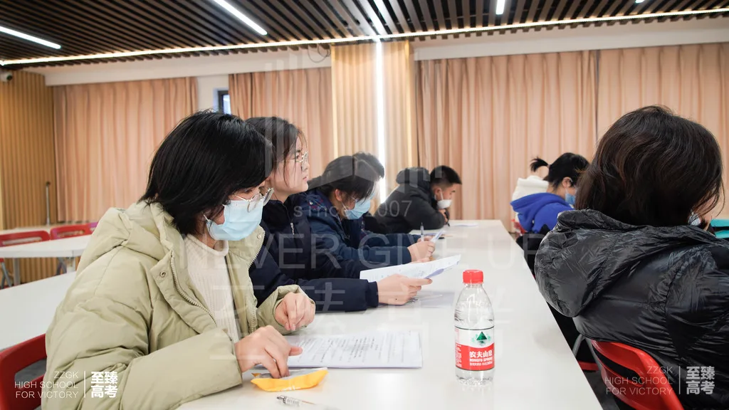 艺考文化课跟普通文化课一样吗:武汉的高考培训学校