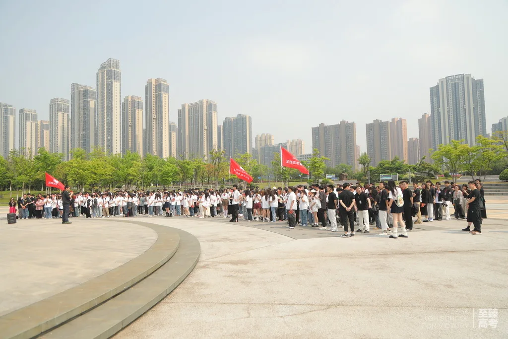 艺术生文化课考试难吗:高考复读学校要找机构吗