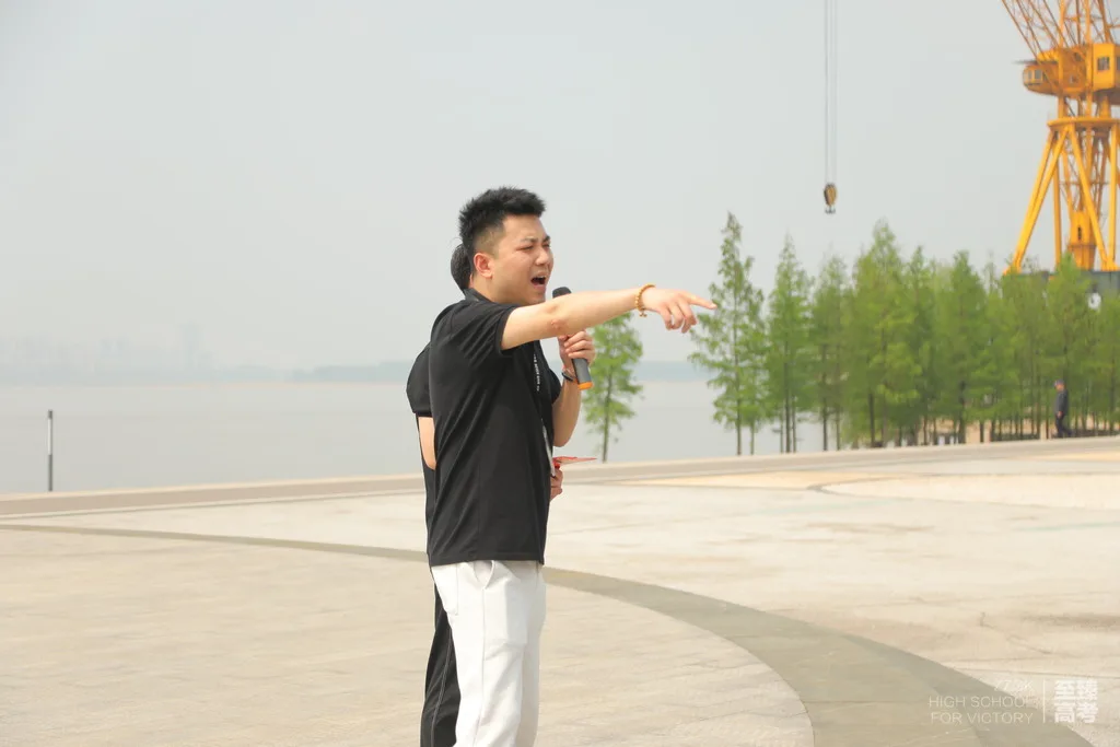 影视编导艺考生如何训练:四川传媒学院好不好考