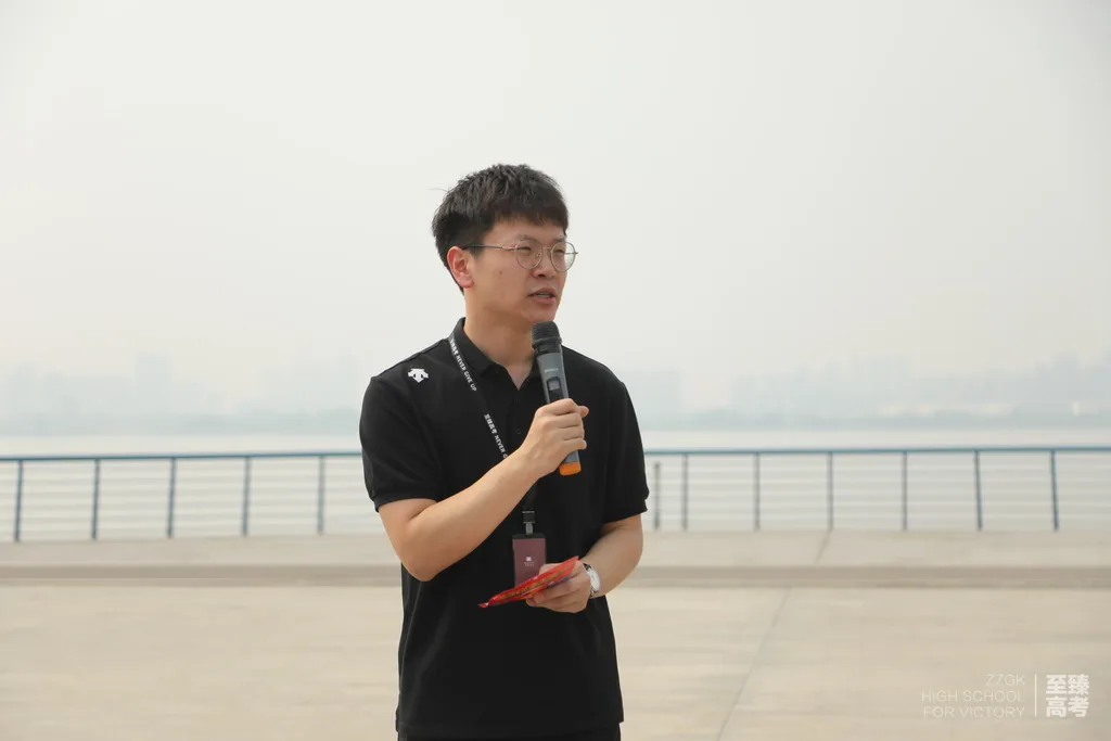 武汉艺术生文化课 舞蹈生该不该复读?复读的优势在哪里?