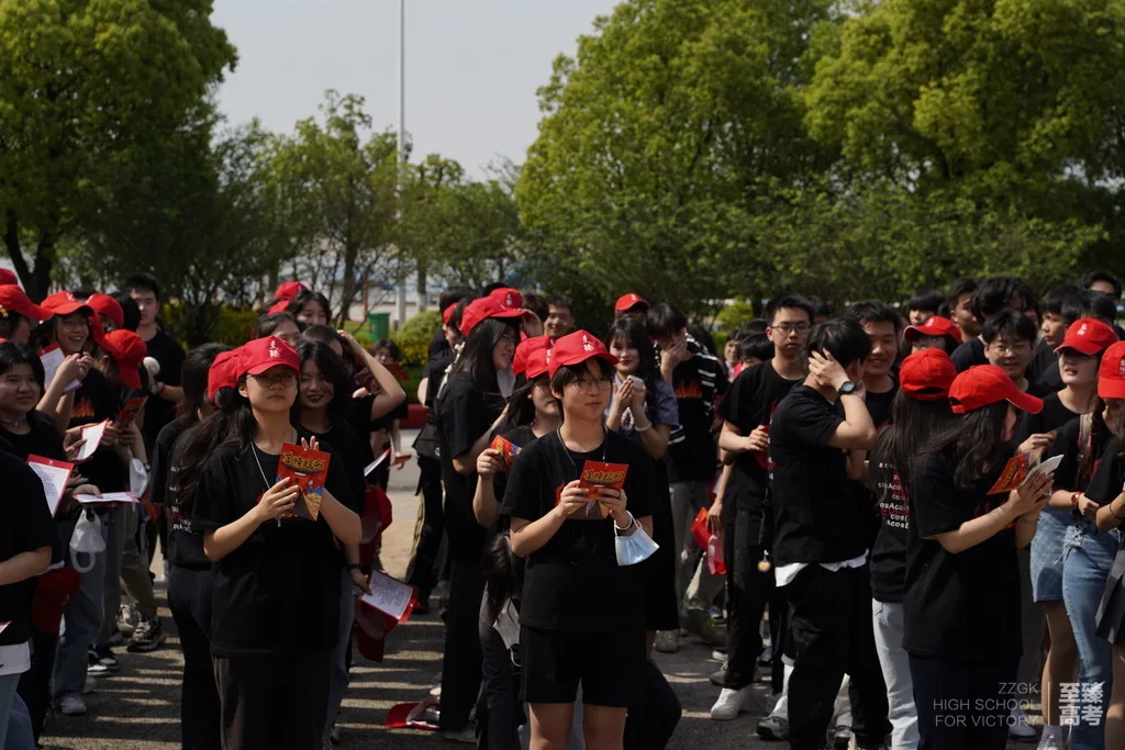 艺术生：不在乎别人怎么看，我毅然前行