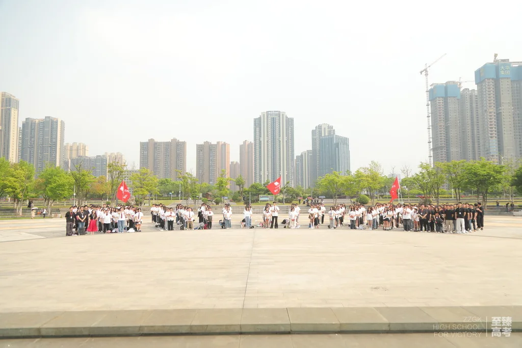 杭州飞越培训学校和武汉至臻高考 二者的优缺点