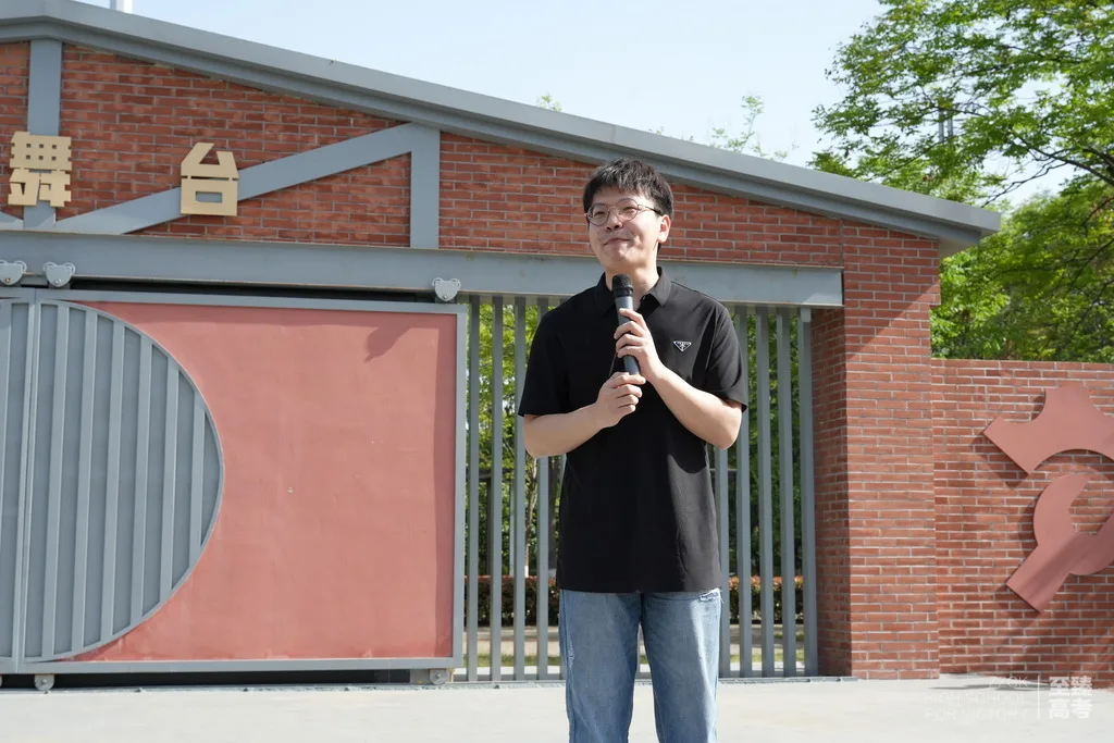 襄阳艺考生高考英语文化课考点:零冠词和冠词的活用